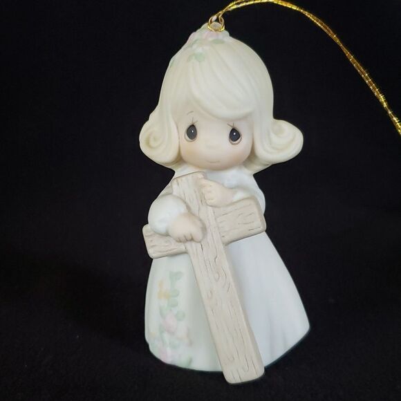 Vtg 1989 Precious Moments "I Believe In the Old Rugged Cross" Porcelain Ornament - Picture 1 of 13